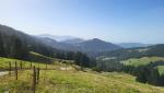 ... der Jura oder die grünen Hänge der Voralpen ab