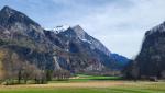 direkt vor uns steigt der ragt der Falknisspitz in den Himmel. Dort oben sind wir auch schon gestanden