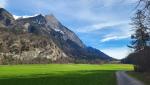 wir überschreiten die Grenze Liechteinstein - Schweiz und wandern nun durch den Kanton Graubünden