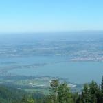 Aussicht auf den Zürichsee Damm und Obersee