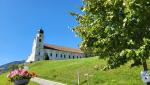 wir haben Disentis mit seinem grossen Kloster erreicht