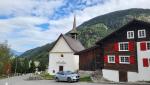 bei der kleinen Kapelle von Mumpé Medel