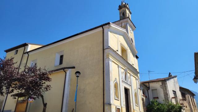 die kleine Kirche von Auduni