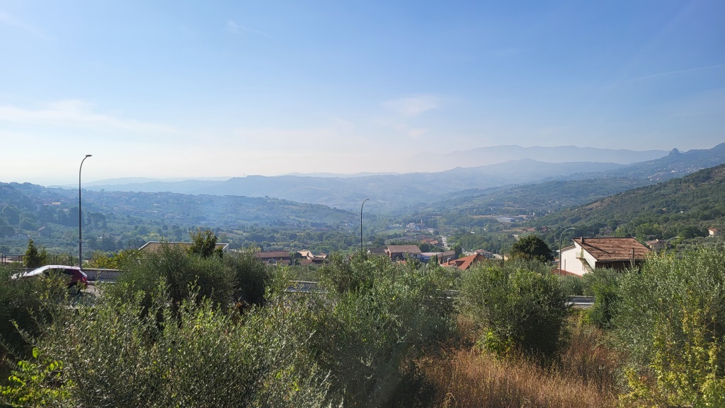 von Vitulano aus, geniesst man eine sehr schöne Aussicht auf die Ebene von Benevento