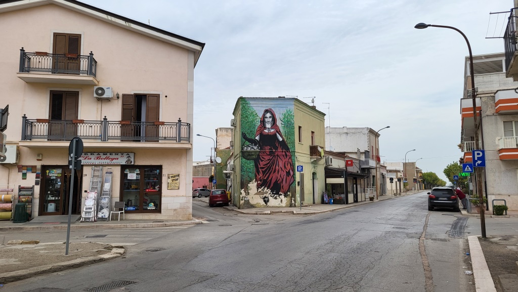 Stornara, das kleine apulisches Dorf,...