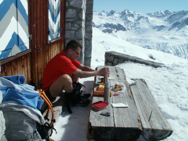 Mittagsrast bei der Carschina Hütte