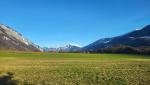 kurz vor Bonaduz erkennen wir links von uns am Horizont der Montalin. Der Hausberg von Chur