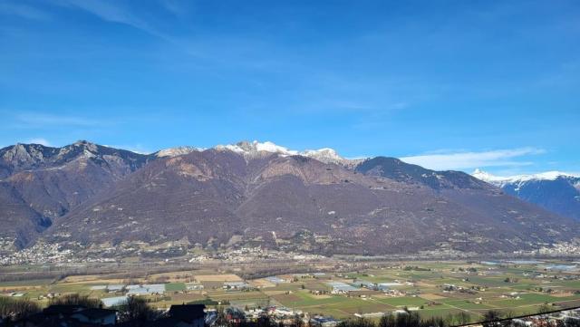 was für eine Aussicht! Pizzo Vogorno und Sassariente Bildmitte. Rechts Pizzo Claro. Alle haben wir schon besucht