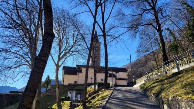 bei der Chiesa di Sant'Abbondio in Mezzovico-Vira