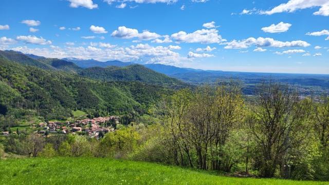 die Aussicht auf die Berge der Lombardei...