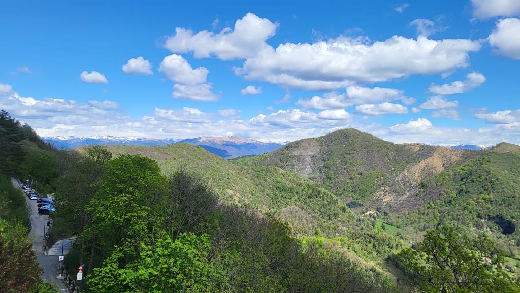 ...und blicken über die Berge Richtung Ponte Tresa