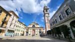 im Zentrum der Altstadt die Piazza San Vittore, mit der Basilica di San Vittore