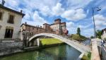 der Palazzo Archinto mit der 1842 erbauten Scalini-Brücke ist eines der Symbole auf dem Naviglio Grande