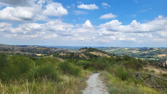 ...auf die grosse Kreidekette die uns bis nach Brisighella begleitet hat...