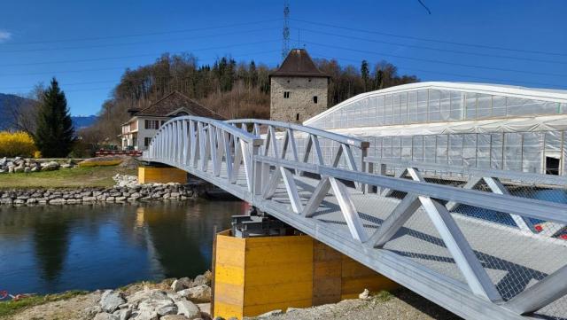 ...und den eigentlichen Linthkanal zum Schloss Grynau, wo wir den Linthkanal überqueren