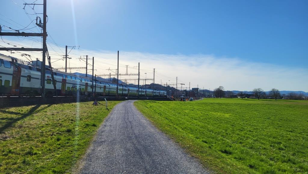 beim Bahnhof von Pfäffikon endet die sehr schöne Etappe