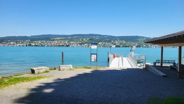 nach dieser sehr schönen Pause, wandern wir auf den anderen Seite zum Hafen hinunter