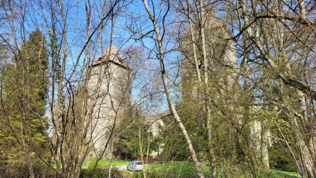 die ehemalige Wasserburg, erbaut im Jahr 1251 und mehrfach erweitert, entwickelte sich zum Schloss Gottlieben