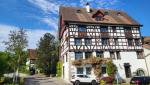 wir lassen Steckborn hinter uns und passieren ein prächtiges Riegelhaus aus dem Jahr 1459