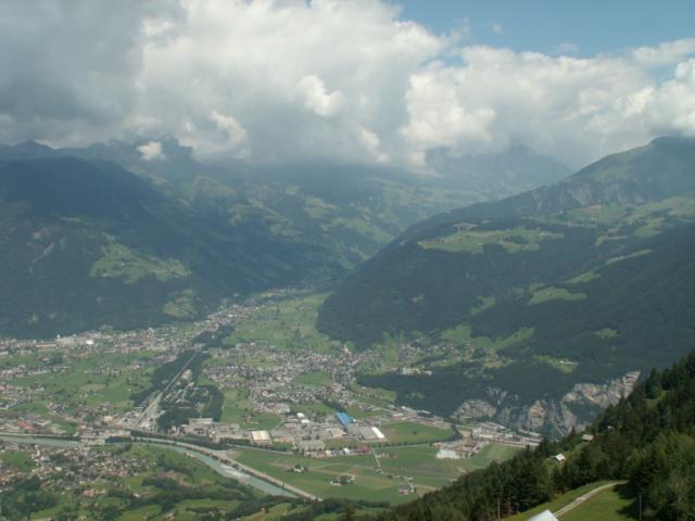 Schattdorf, in der mitte das Schächental