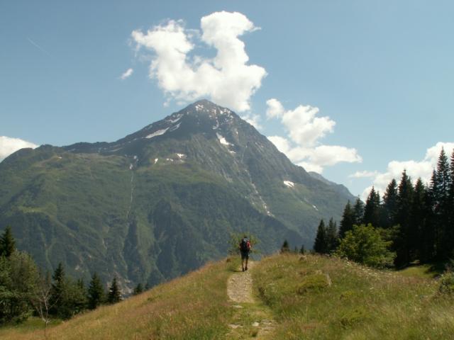 Franco zieht's Richtung Arni. Bristen mit Wolken, so schön