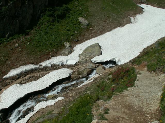 Überquerung des Intschialpbach