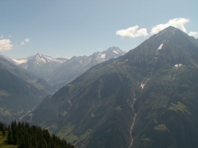 gross Düssi, Oberalpstock und Bristen