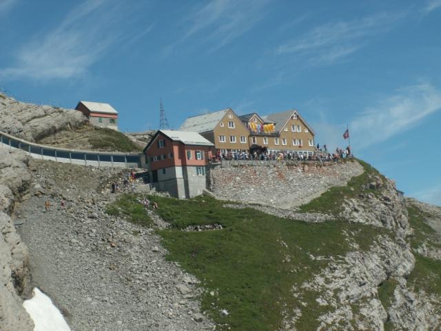 Blick zurück zum alten (schönerem) Berggasthaus Säntis