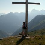 Kreuz auf dem Aussichtspunkt Päuggenegg