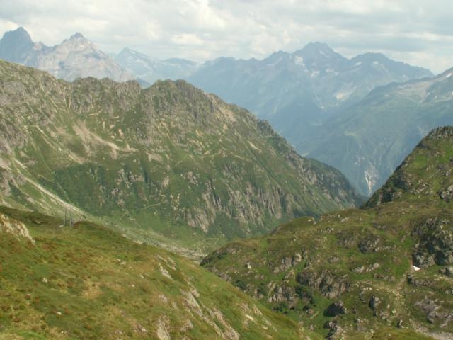 Leutschachtal im Hintergrund Windgällen - Gross Düssi - Oberalpstock