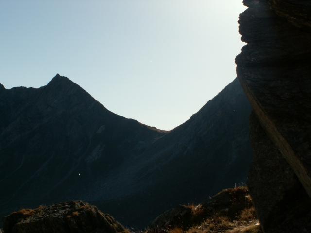 Passo del Narèt noch im Schatten