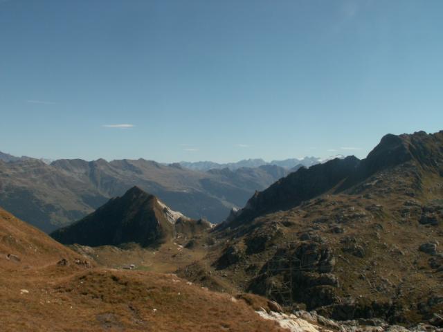 im Hintergund Valle Leventina