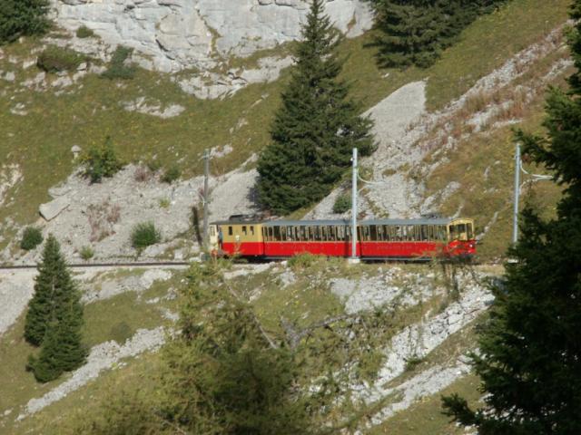 aufwärts Richtung Schynige Platte