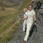 Sabina, Aleksandra und Mäusi an der Steilwand unterhalb First