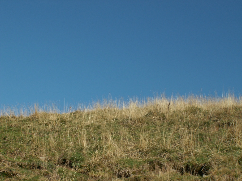 stahlblauer Himmel