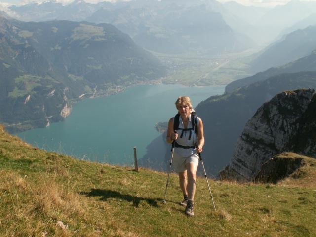 Mäusi im Hintergund der Urnersee