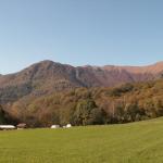 im Hintergund Monte Lema, Gebirgskette zum Monte Tamaro