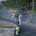 Franco möchte in die Osteria reingehen