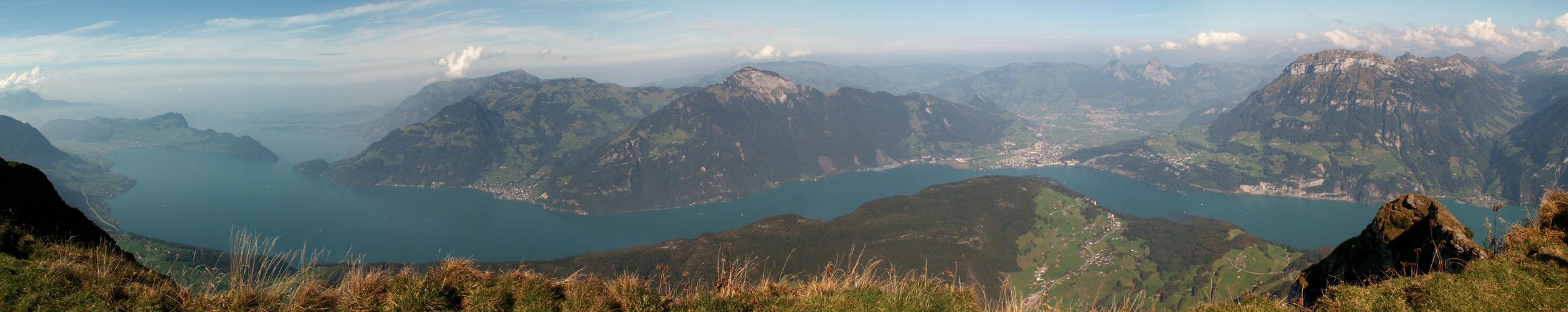 Breitbildfoto Vierwaldstättersee