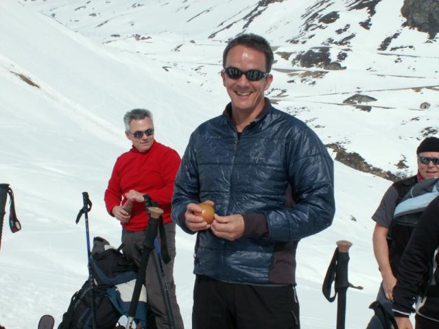 auch auf 2100 m.ü.M. geht Beat ohne Seidenanzug nicht raus