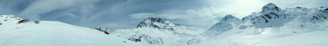 Breitbildfoto Piz Plaunca, Alpetta und Ravetsch auf Vollgrösse anschauen einfach genial