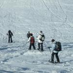 alles stürmt ins Tal runter