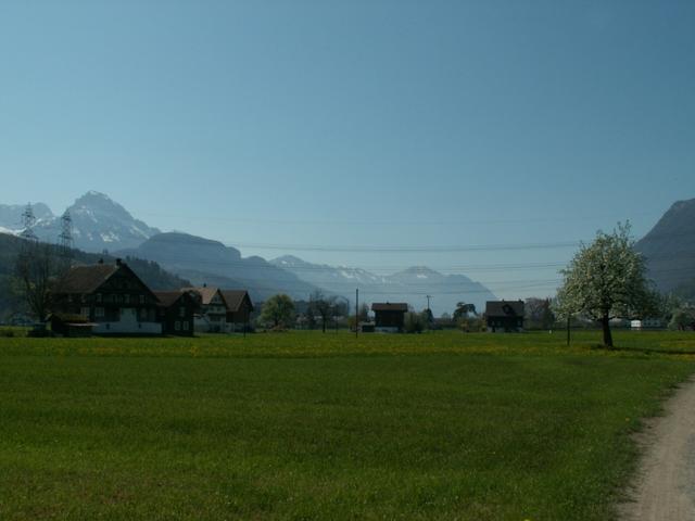 Richtung Brunnen