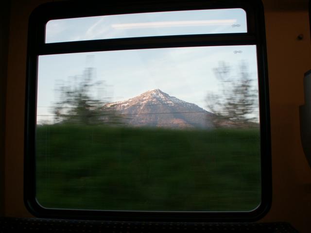 Rigi vom Zug aus gesehen