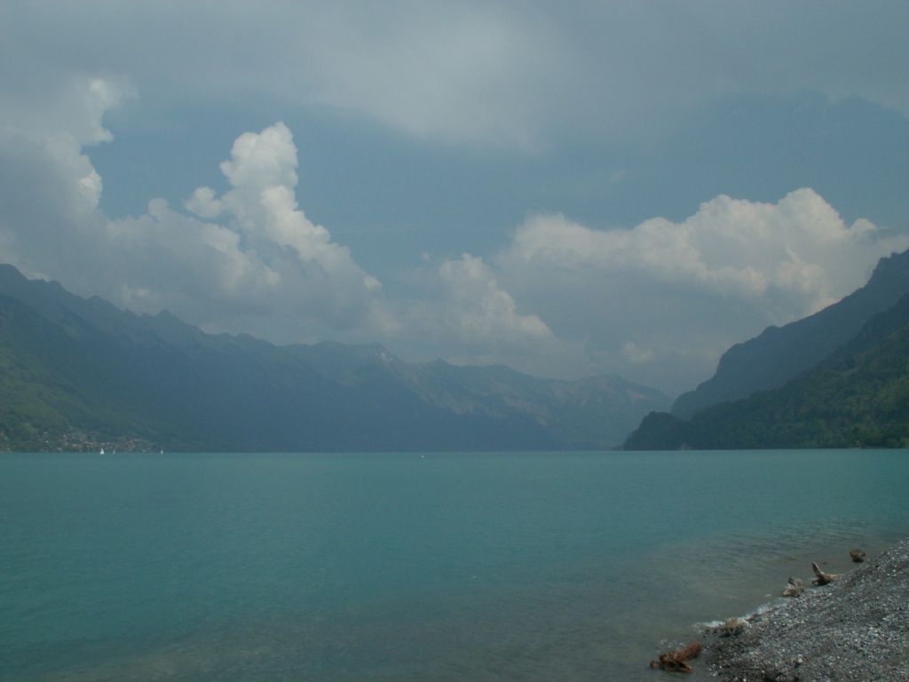 der schöne blaue Brienzersee