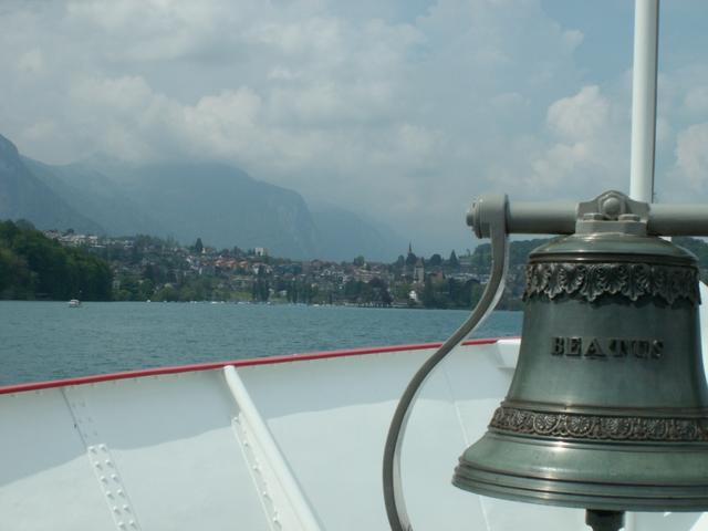 wir fahren in Spiez ein