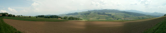 Breitbildfoto zwischen Riggisberg und Rüeggisberg