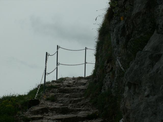 der neue gut ausgebaute Bergweg