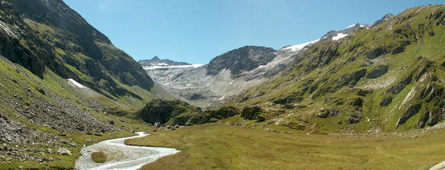 Breitbildfoto Brunniboden 2058 m.ü.M.