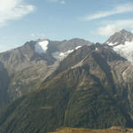 Breitbildfoto mit Blick auf dem Rot Bergli Richtung Meiental